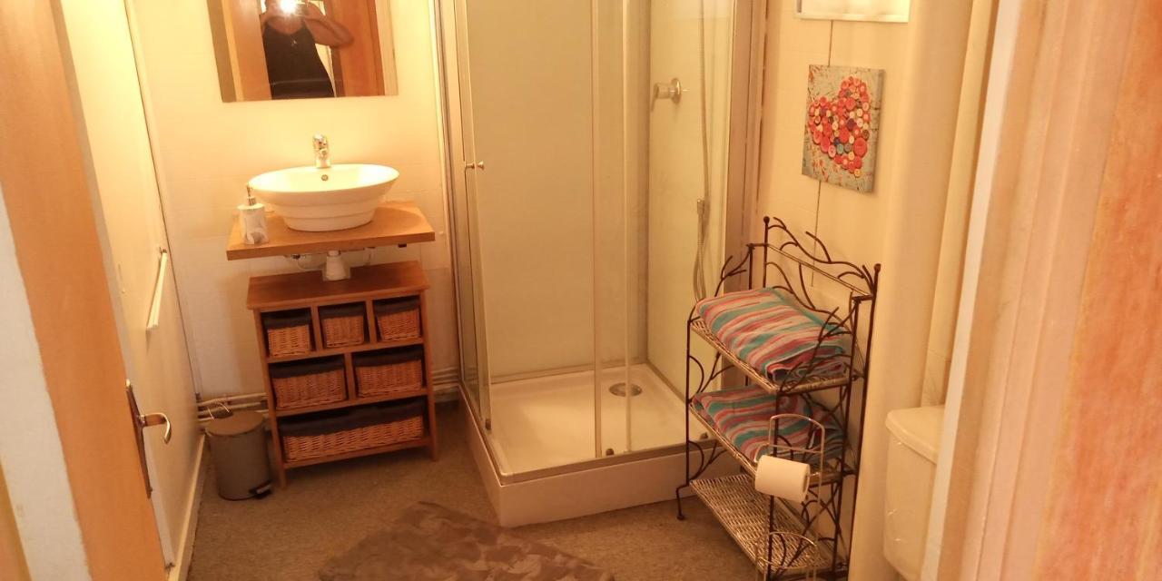 דירות רודז Chez Christine מראה חיצוני תמונה